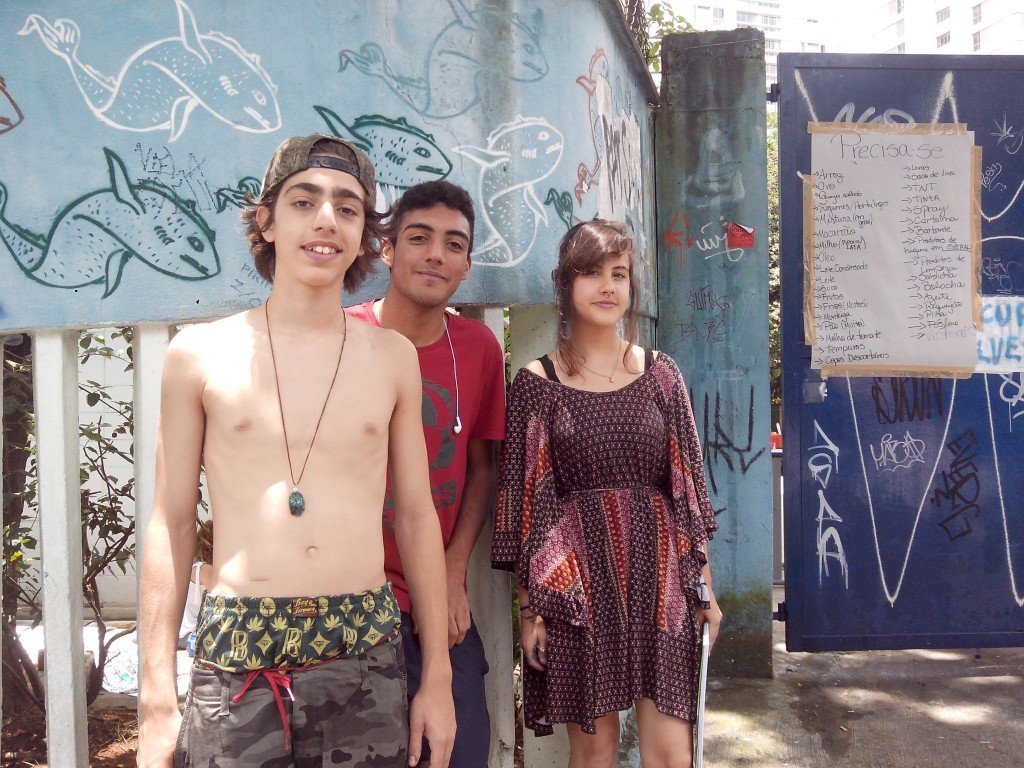 João, Omar e Joana, alunos do colégio Alves Cruz, em São Paulo - Fotos: Eduardo Nunomura