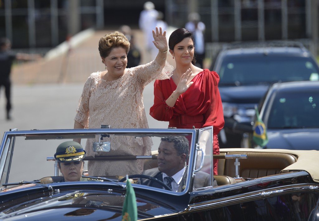 Dilma Vana Rousseff toma posse outra vez em janeiro de 2015, outra vez ao lado da filha Paula