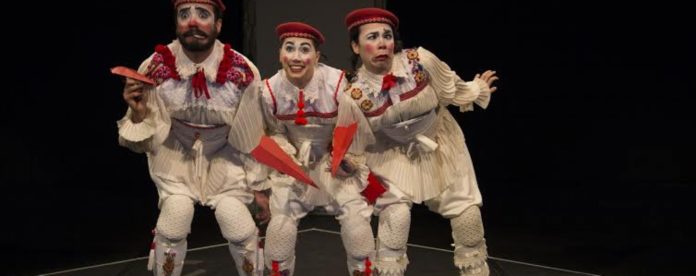 Cena de Abrazo, novo espetãculo do Clowns de Shakespeare