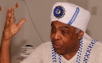 USP concede título de Doutor Honoris Causa a Gilberto Gil
