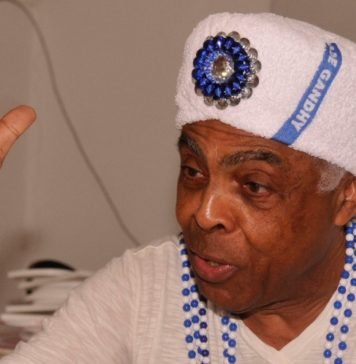 USP concede título de Doutor Honoris Causa a Gilberto Gil