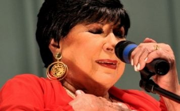 Inezita e o panelaço