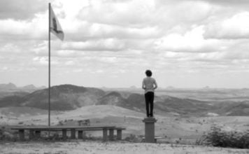 Morte, dança e pequenos detalhes