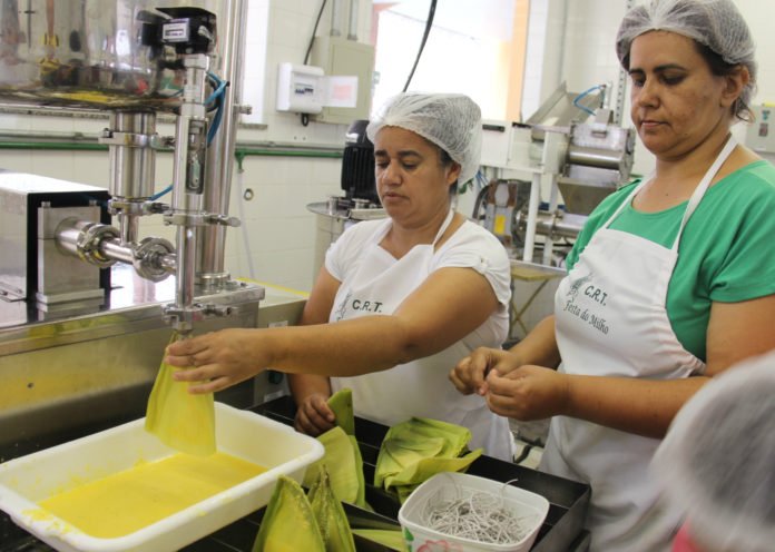 O puro creme do milho que preserva a cultura caipira