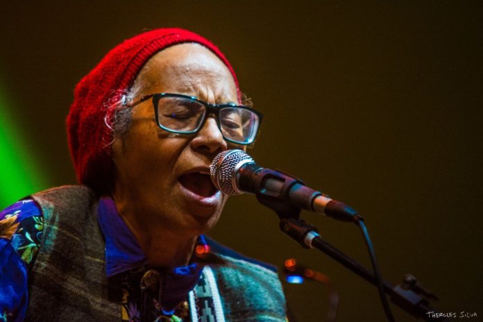 Cátia de França e o tempo da maturação