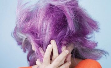 Índia, seus cabelos grisalhos