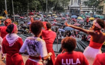Gentileza gera Lula Livre