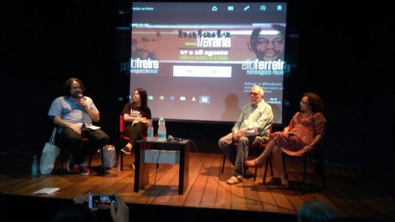 Da esquerda para a direita, Marcelino Freire, Lívia Viana, Antônio José Medeiros e Lucineide Barros, na mesa de abertura da Balada Literária em Teresina. Foto: Zema Ribeiro