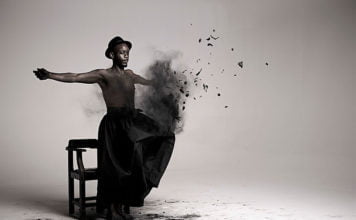 As comunidades imaginadas do Sesc Videobrasil Sesc_Videobrasil: Mohau Modisakeng, sul-africano, realiza performance inspirada em imagens de Marc Ferréz de 1882