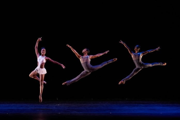 Dance Theatre of Harlem no Brasil Cena de espetáculo do Dance Theater of Harlem