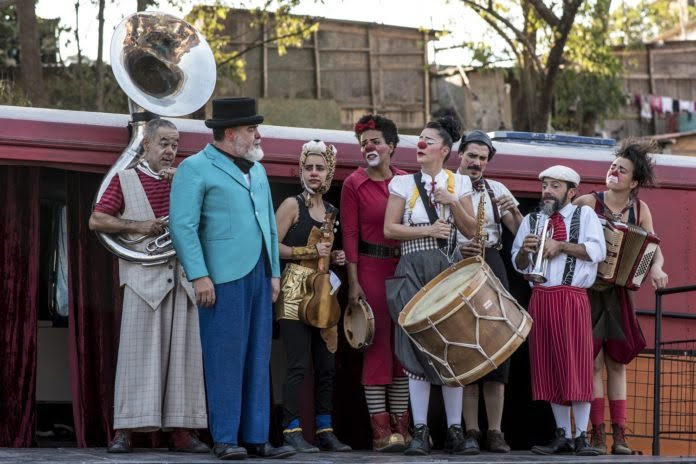 Embarque no riso com o LaMínima