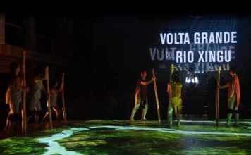 A reestreia de Os Um e os Outros no TUSP Peça Os Um e os Outros