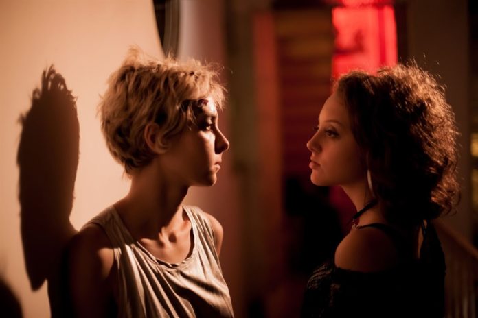 Estreias da semana: “Luna” e “Onde quer que você esteja” Cena de "Luna", longa de Cris Azzi