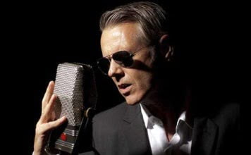 Ritchie refaz “Voo de Coração” após 36 anos Ritchie canta "Voo de Coração" 36 anos depois