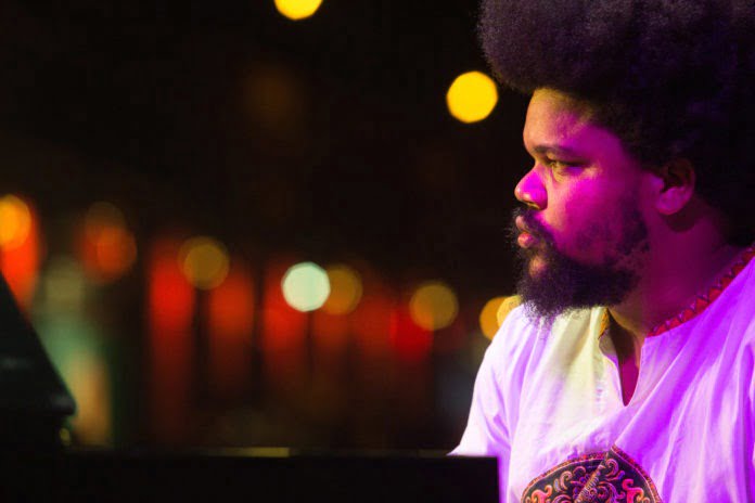 Rio recebe a quinta edição da Digital Music Experience Amaro Freitas