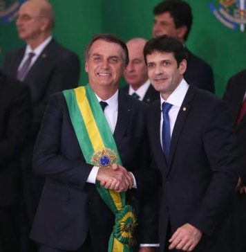 Bolsonaro transfere Cultura para Turismo Cultura no Ministério do Turismo - Bolsonaro e Marcelo Álvaro