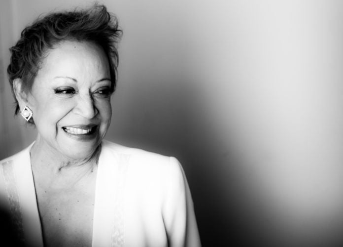 Claudette Soares, a ovelha loira da bossa Claudette Soares