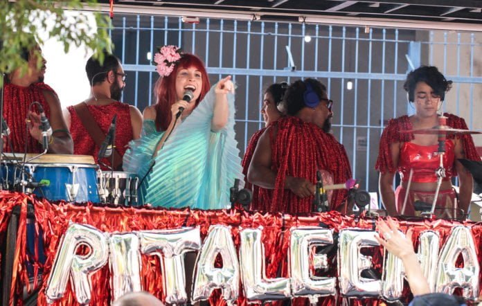 Uma refestança em homenagem a Gilberto Gil e Rita Lee O bloco Ritaleena