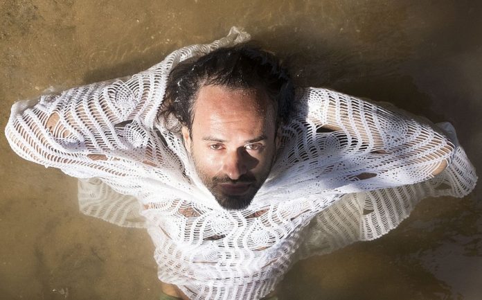 Mariana Aydar, Marcelo Jeneci e Felipe Cordeiro se unem por Dominguinhos Marcelo Jeneci - Foto Marina Benzaquem/Divulgação