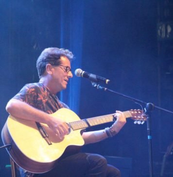 Tutuca Viana lança “Avessa manhã” em turnê por cinco capitais brasileiras O cantor e compositor maranhense Tutuca Viana. Foto: Fernanda Torres
