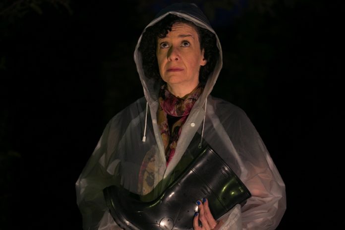 Dos Prazeres, peça baseada em conto de Gabriel García Márquez Maristela Chelala interpreta Dos Prazeres, peça baseada em conto de Gabriel García Márquez