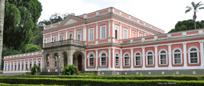 Justiça condena ex-diretora do Museu Imperial Museu Imperial