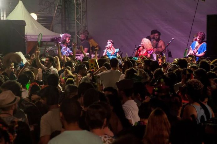 As Gata Pira As Gata Pira