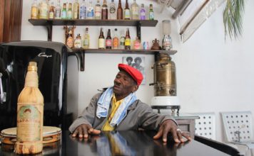 Morre, aos 98, o sambista baiano Riachão O compositor baiano Riachão. Foto: Jotabê Medeiros/Farofafá