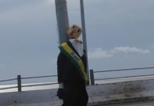 Mesmo com confinamento, Judas ganha testamento em 2020 Um Judas na cabeceira da Ponte do São Francisco. Foto: Guta Amabile