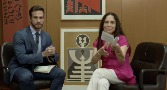 Regina Duarte estreia como censora Daniel Adjuto e Regina Duarte