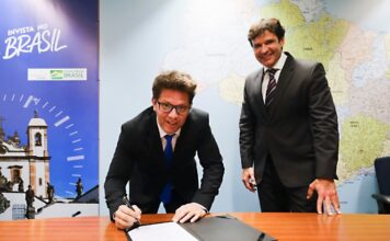 Mario Frias nomeia a si mesmo no Diário Oficial Mario Frias e Marcelo Alvaro Antonio