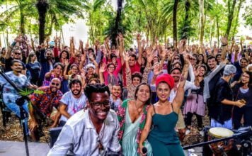 Um casamento musical e além O duo Mana (com o percussionista Denilson de Paula) após show de lançamento do disco em São José dos Campos/SP, em março passado. Foto: Acervo Parque Vicentina Aranha