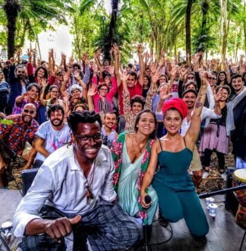 Um casamento musical e além O duo Mana (com o percussionista Denilson de Paula) após show de lançamento do disco em São José dos Campos/SP, em março passado. Foto: Acervo Parque Vicentina Aranha