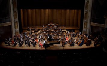 A 3 meses do final da gestão, Prefeitura de SP faz edital milionário para o Theatro Municipal