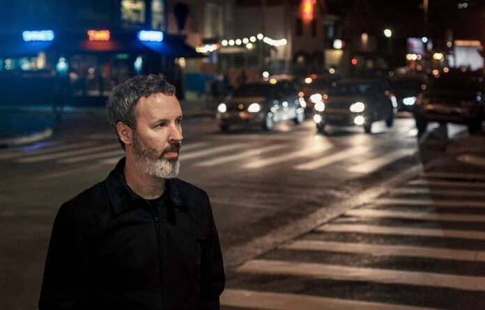 Michel Laub e a ficção que traduz o Brasil O escritor Michel Laub. Retrato: Renato Parada