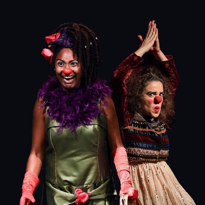 A bênção de Aldir Blanc Cena do espetáculo das artistas circenses Froda e Superela