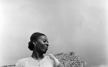 A beleza das coisas Caixeira do Divino. Fundação Pierre Verger. Reprodução