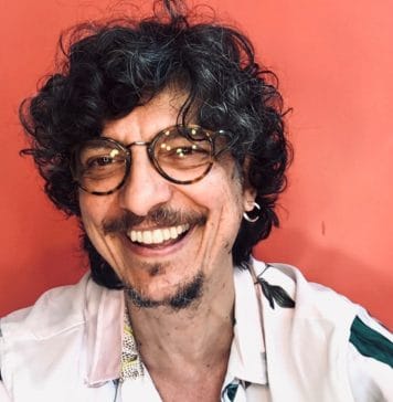 Um beijo musical O cantor e compositor Pedro Luís. Foto: Jorge Bispo. Divulgação