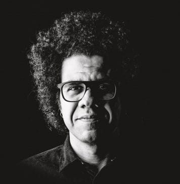 Hamilton de Holanda e “a influência africana na nossa cultura” O bandolinista Hamilton de Holanda. Foto: divulgação