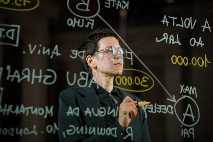 ‘Os grandes vulcões’, uma aula de história Os Grandes Vulcões, peça do Coletivo Comum