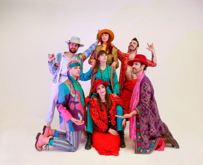 A estreia plural do Aquafaba O poliglota Aquafaba. Foto: divulgação