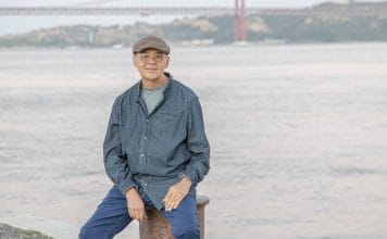 Canções do anti-exílio na voz de Tiago Araripe