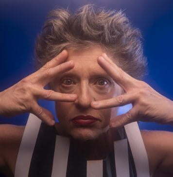 Humor e um pouco de alegria com Cris Braun Cris Braun - foto Henrique Oliveira