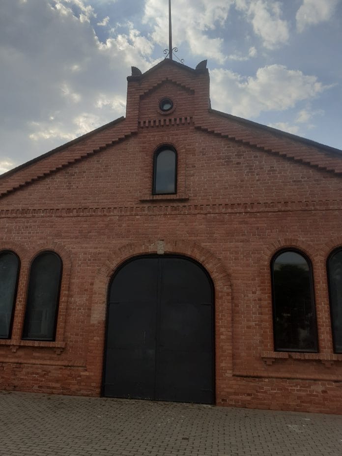 Bolsonaro prorroga por mais 9 meses a tutela da Cinemateca