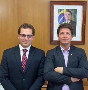 Mario Frias admite publicamente censura ao filme “Marighella”