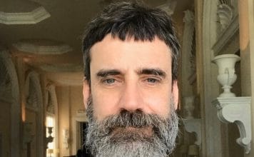 Leia o Álbum, ouça os discos