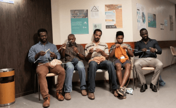 “O Novelo” desestrutura tudo pela inversão de papéis sociais Cena de "O Novelo" (2021), de Cláudia Pinheiro