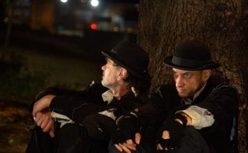 “Esperando Godot”, o filme-espetáculo Cena de "Esperando Godot", filme-espetáculo