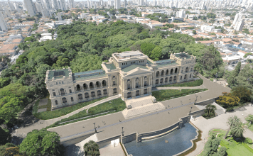 Doria e Bolsonaro disputam Ipiranga no grito