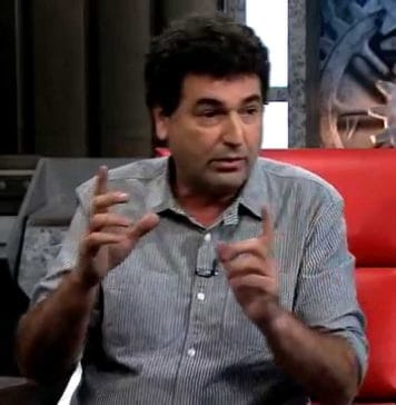 Paulo Cesar de Araújo reencontra Roberto Carlos Paulo Cesar de Araújo - reprodução YouTube